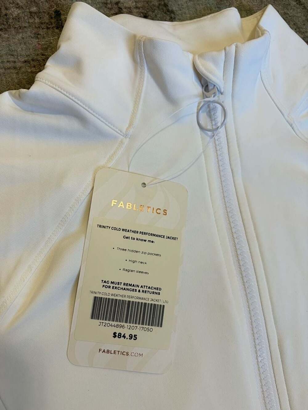 NWT Fabletics Trinity Cold Weather Performance Jacket Wms Large - Picture 2 of 7